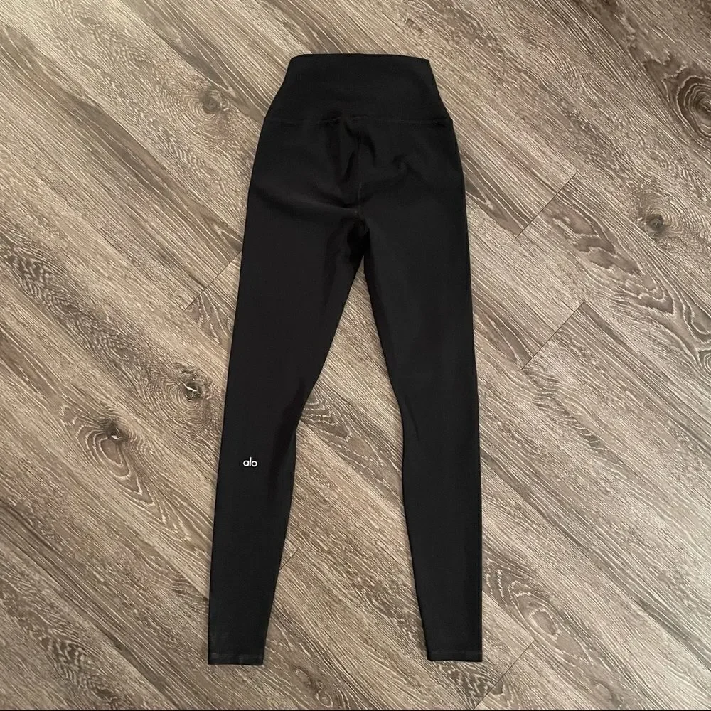 Alo Yoga Ripped Warrior Leggings new